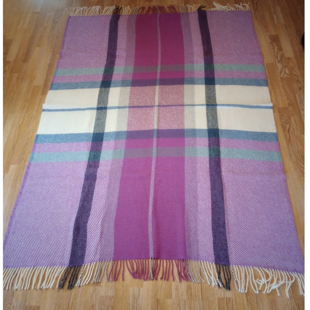Alafoss of Iceland 100% Pure Wool Blanket Purple Cream Plaid Fringe Throw